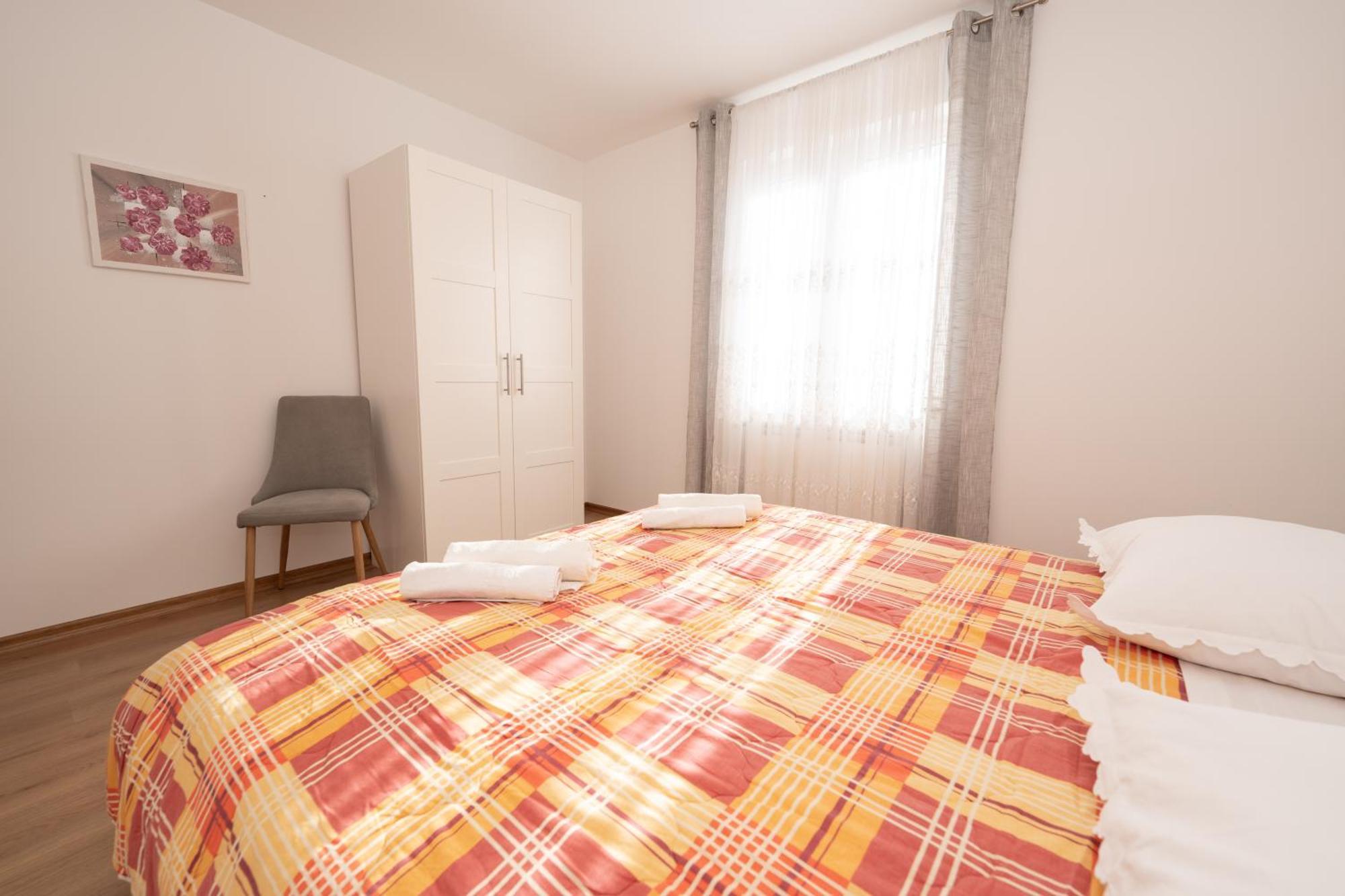 Apartments Biserka Novalja Szoba fotó