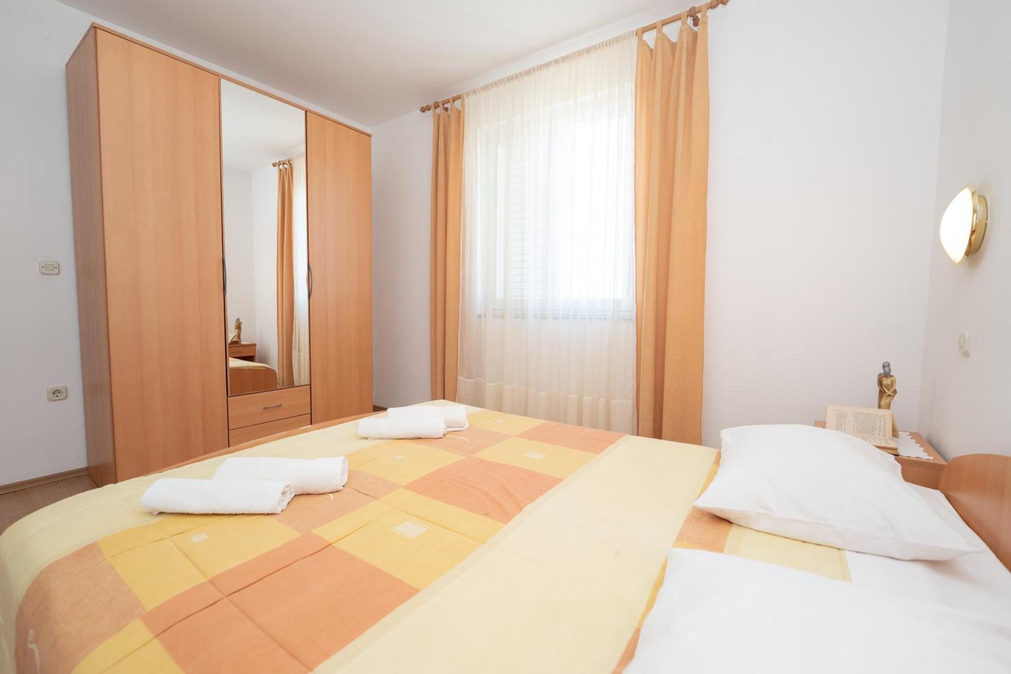 Apartments Biserka Novalja Szoba fotó