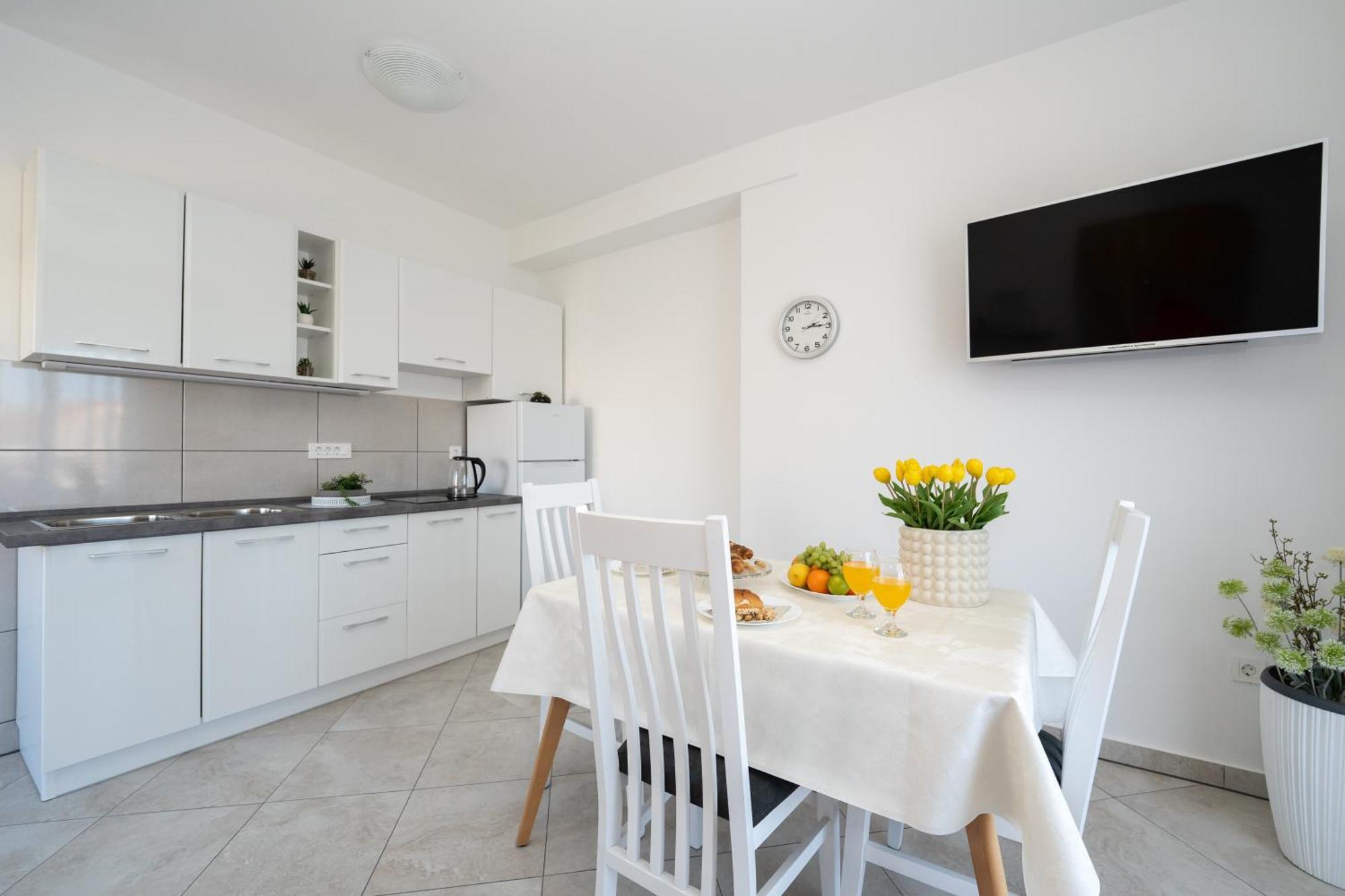 Apartments Biserka Novalja Kültér fotó
