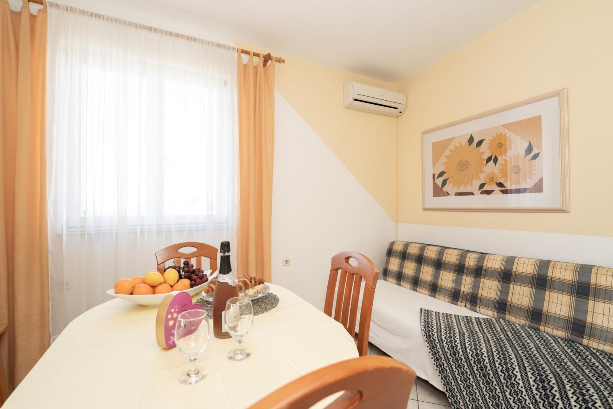 Apartments Biserka Novalja Szoba fotó